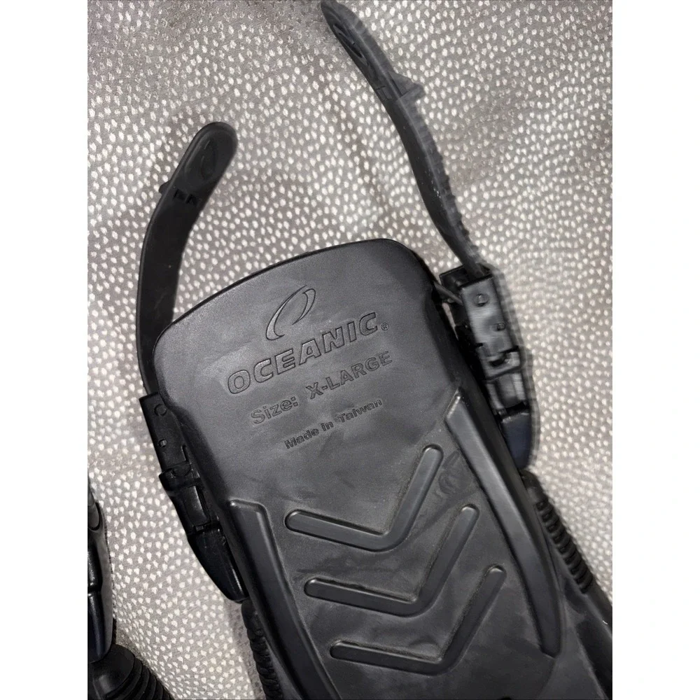 Oceanic Vortex V12 Split SCUBA Fins XL Natures Wing Propeller-Fin Technology